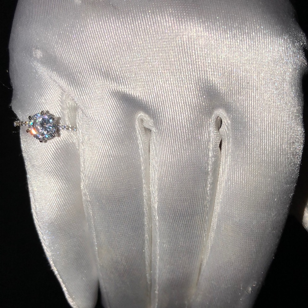 Silver Ring - Solitaire - Picture 2 of 2